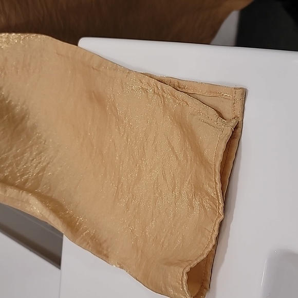 Elegant Vintage Shiny Lightweight Blouse - Picture 3 of 14